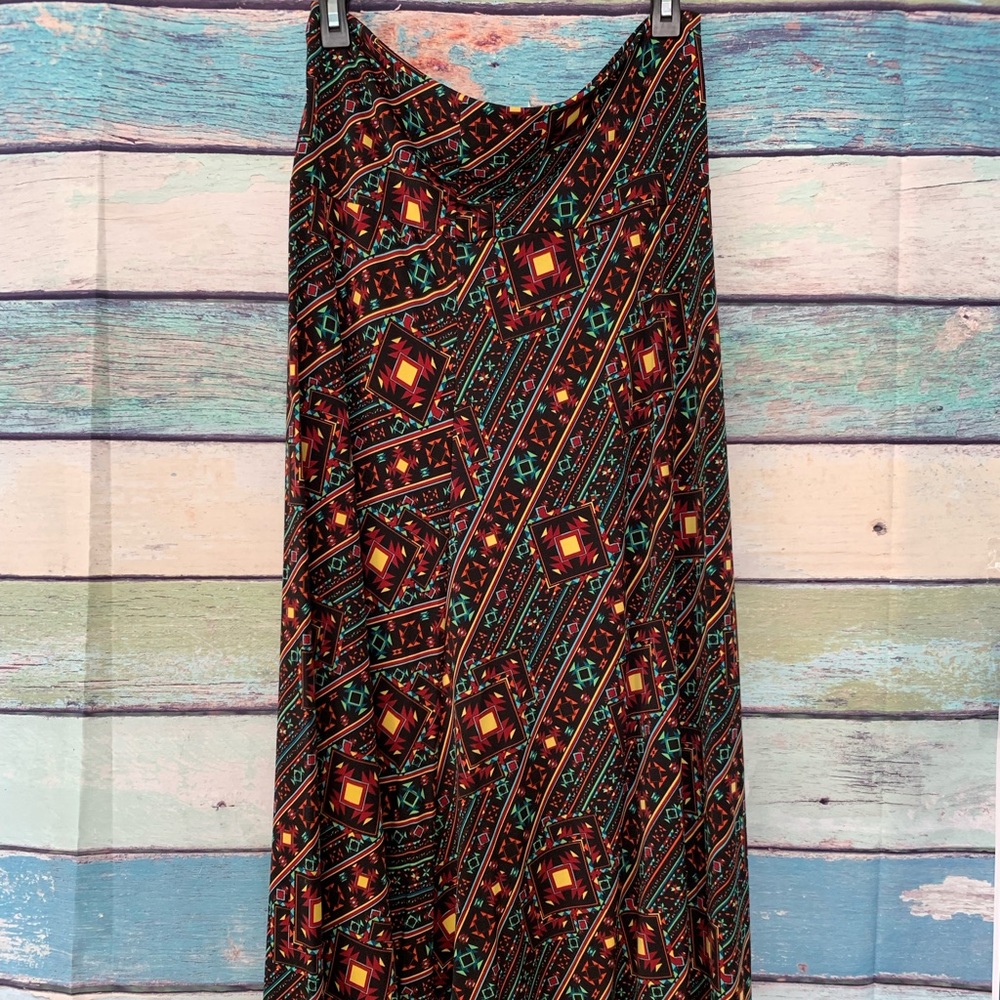 Slinky Material lularoe maxi skirt size large